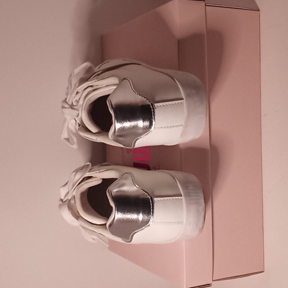 Juicy Couture "JUICY CHAYA" 👟 - Picture 3 of 12